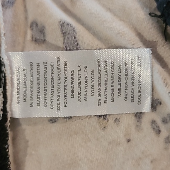 LYSSÉ Animal Print Top, Side Zipper Detail, Lined, Size 2X - Picture 11 of 13